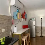 Priorato 8 House * Neapel